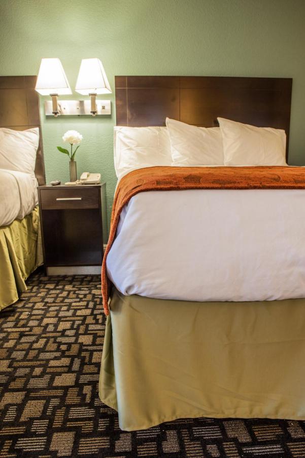| Marinwood Inn & Suites