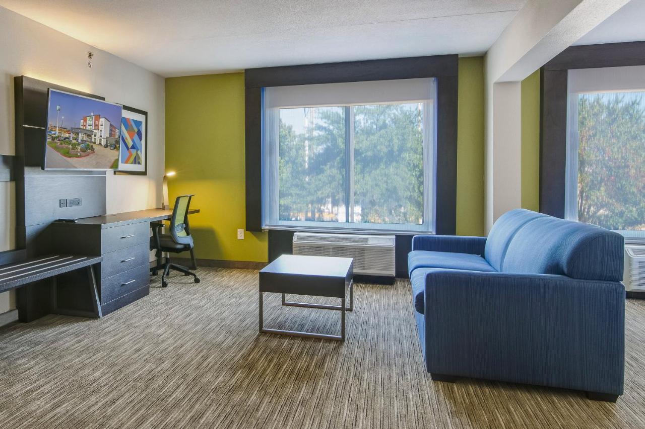  | Holiday Inn Express & Suites Longview North, an IHG Hotel