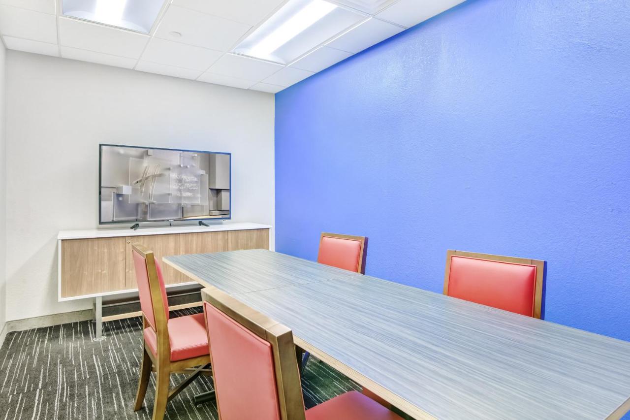  | Holiday Inn Express & Suites Longview North, an IHG Hotel