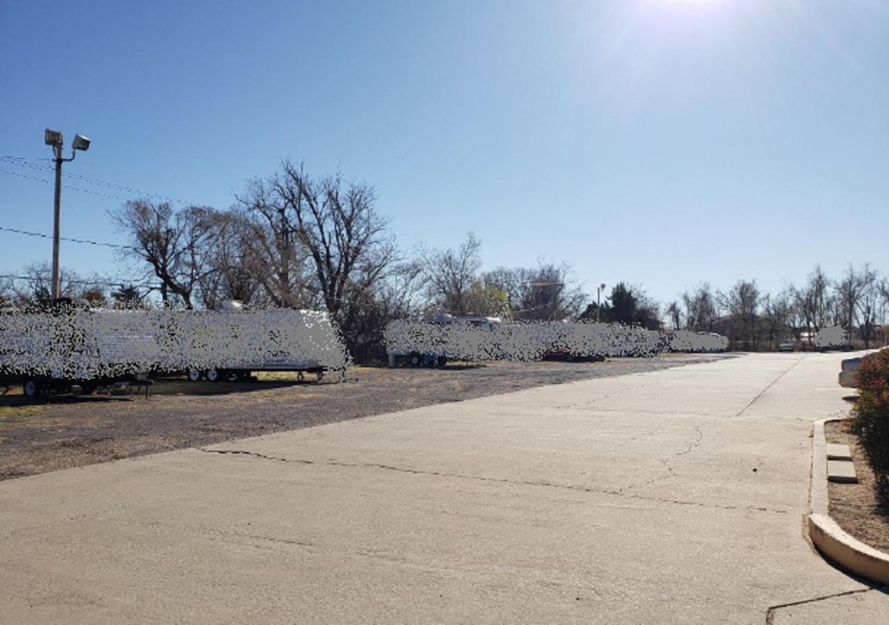  | Executive Inn Woodward