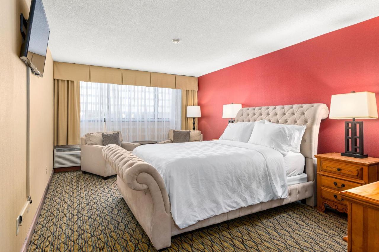  | Holiday Inn Johnson City, an IHG Hotel