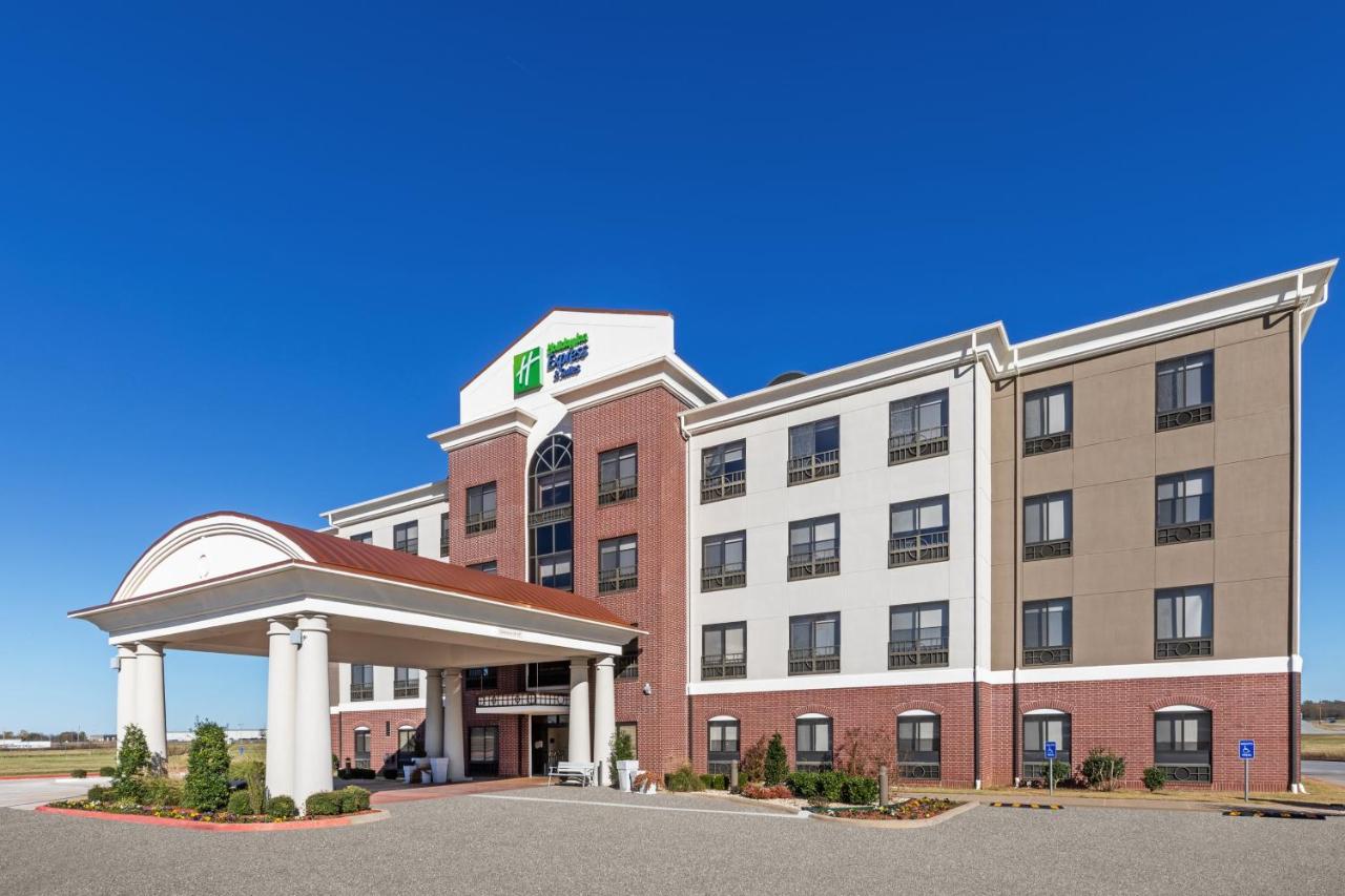| Holiday Inn Express and Suites Pryor, an IHG Hotel