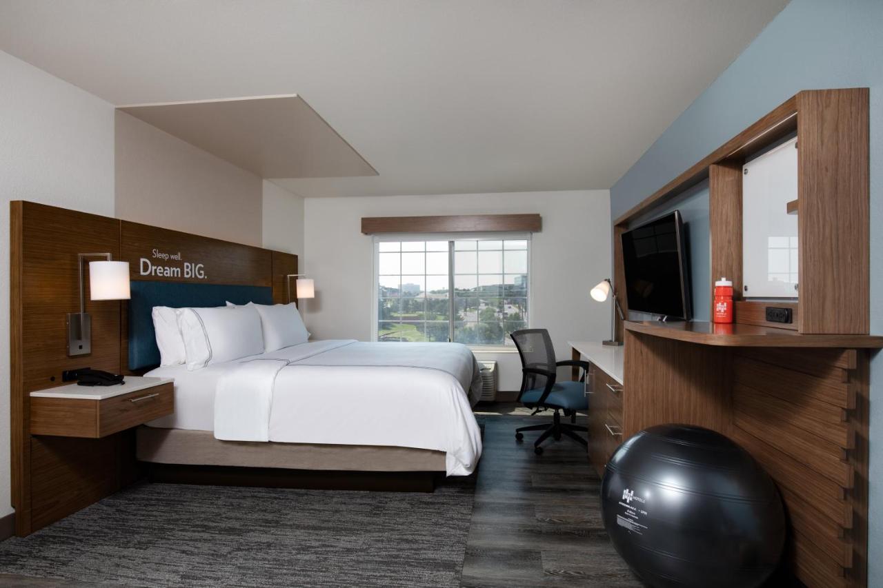  | Holiday Inn Express & Suites Denver Tech Center Englewood