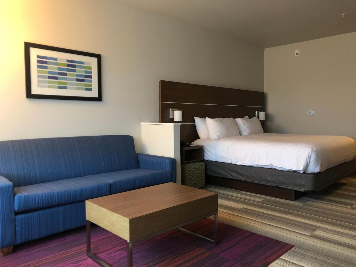  | Holiday Inn Express & Suites - Madison West - Middleton, an IHG Hotel
