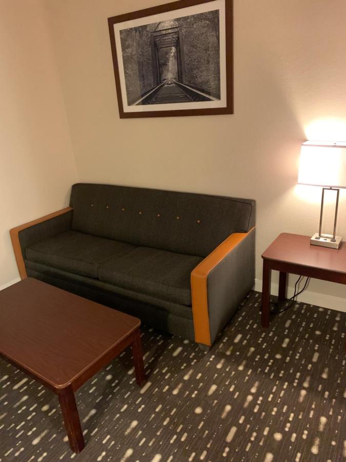 One-Bedroom Deluxe Suite with Two Queen Beds - Non-Smoking at Wingate by Wyndham Brighton