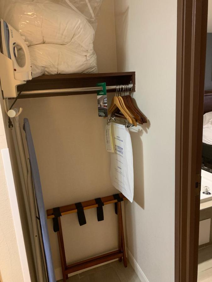 One-Bedroom Presidential Suite - Non-Smoking at Wingate by Wyndham Brighton