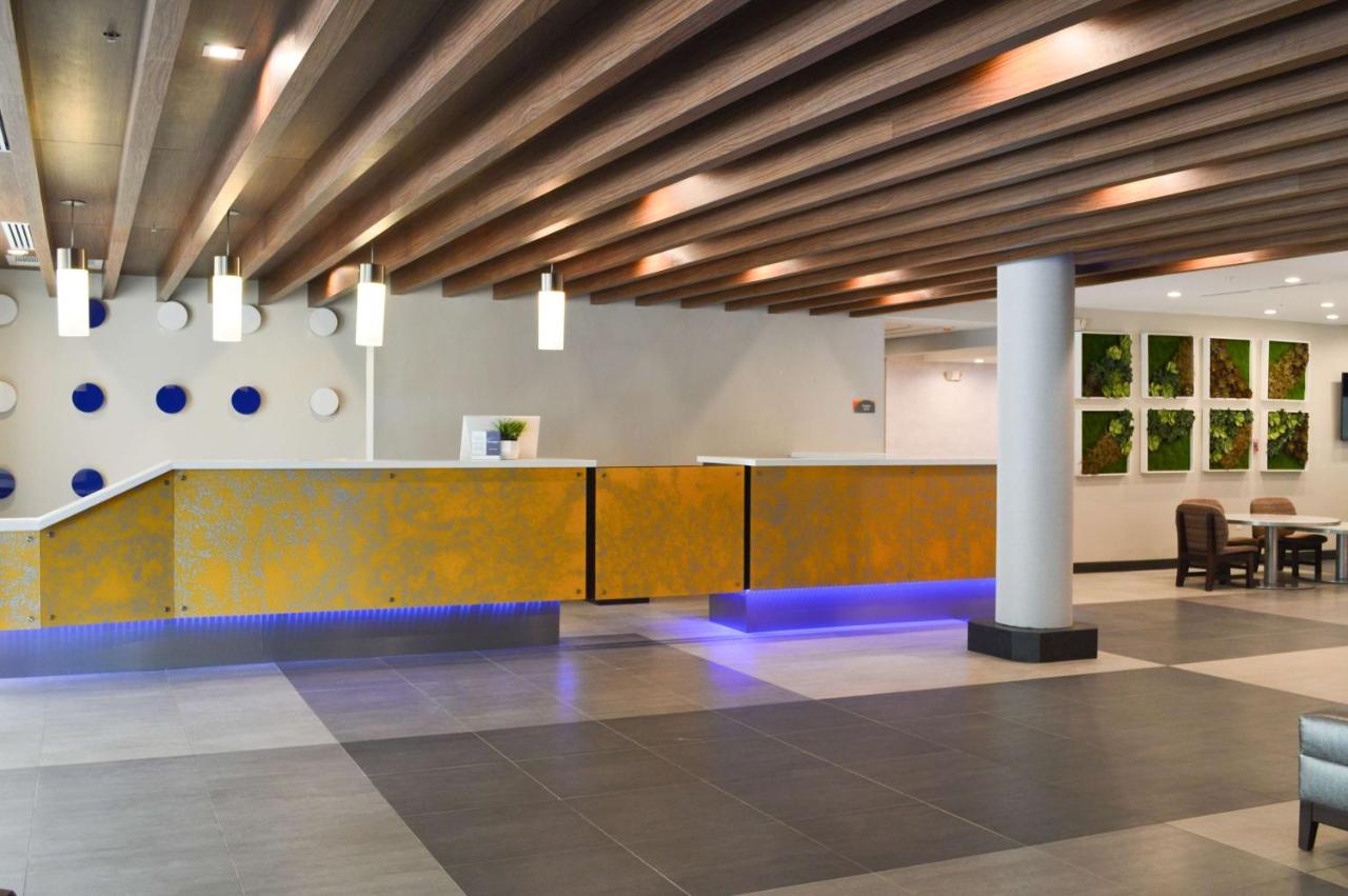  | GLō Best Western Ft. Lauderdale-Hollywood Airport Hotel