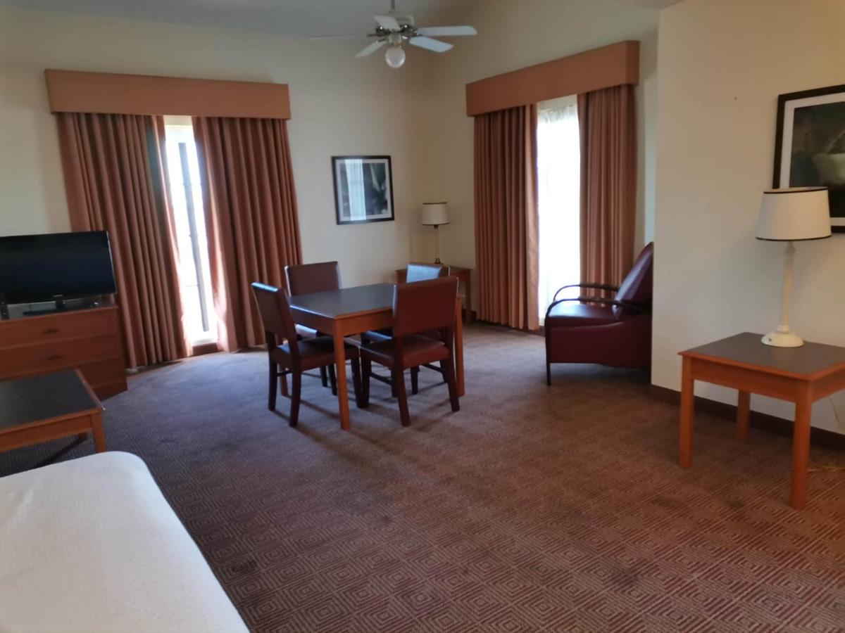 Deluxe King Room - Non-Smoking at Super 8 by Wyndham San Antonio Near SeaWorld Ingram Park