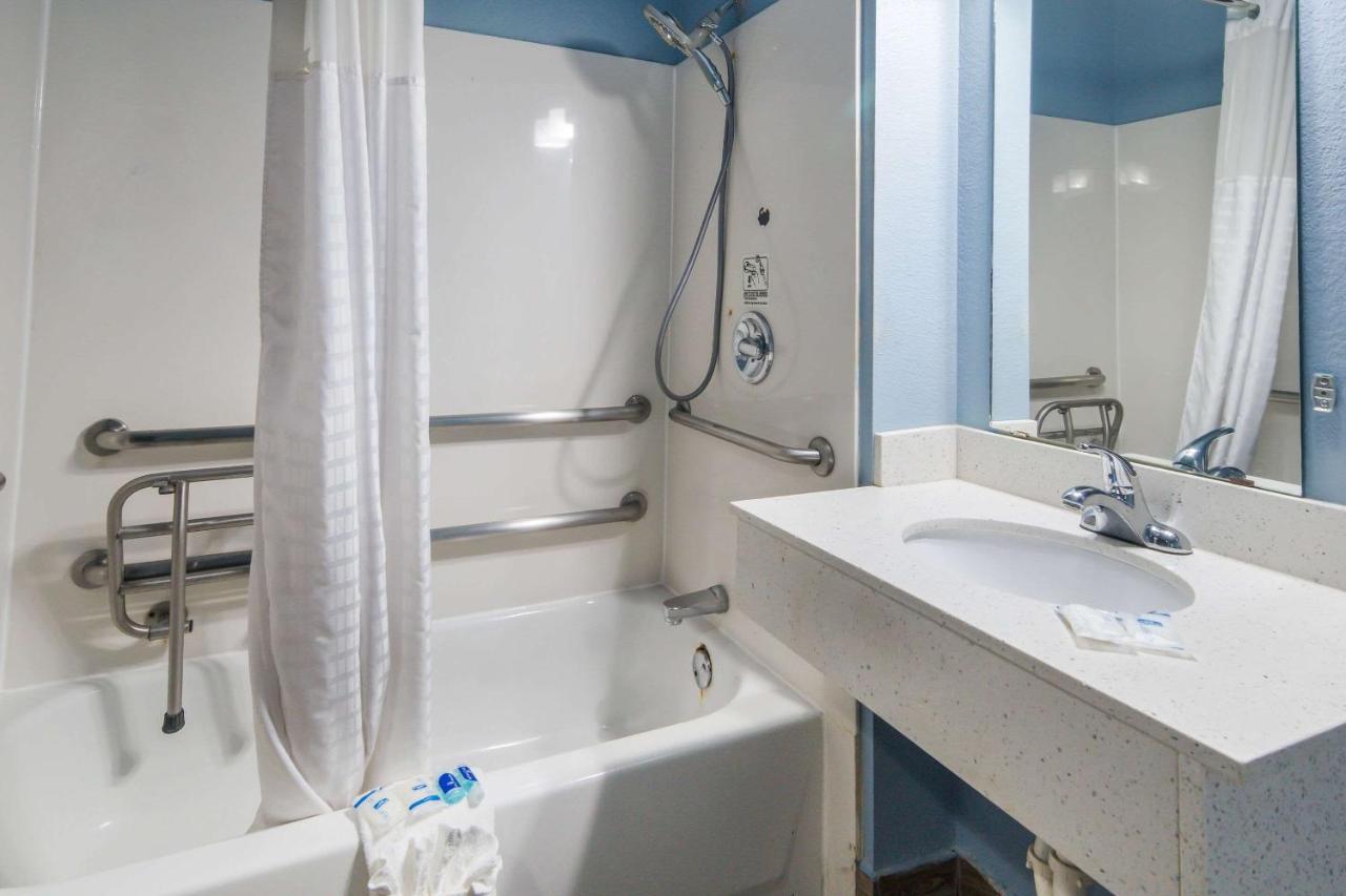 Efficiency Queen Room with Two Queen Beds - Accessible/Smoking at Rodeway Inn Carrollton I-35E