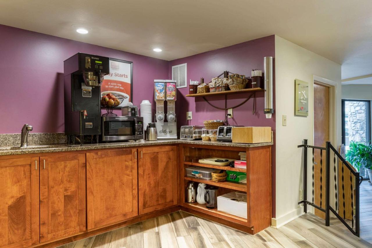 | Econo Lodge Cherokee