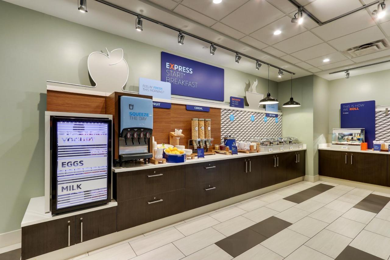| Holiday Inn Express & Suites - Saugerties - Hudson Valley, an IHG Hotel