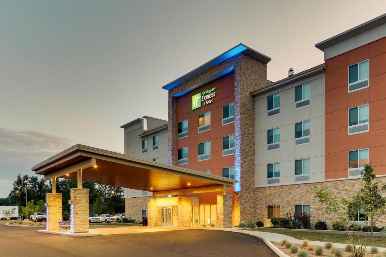 | Holiday Inn Express & Suites - Saugerties - Hudson Valley, an IHG Hotel
