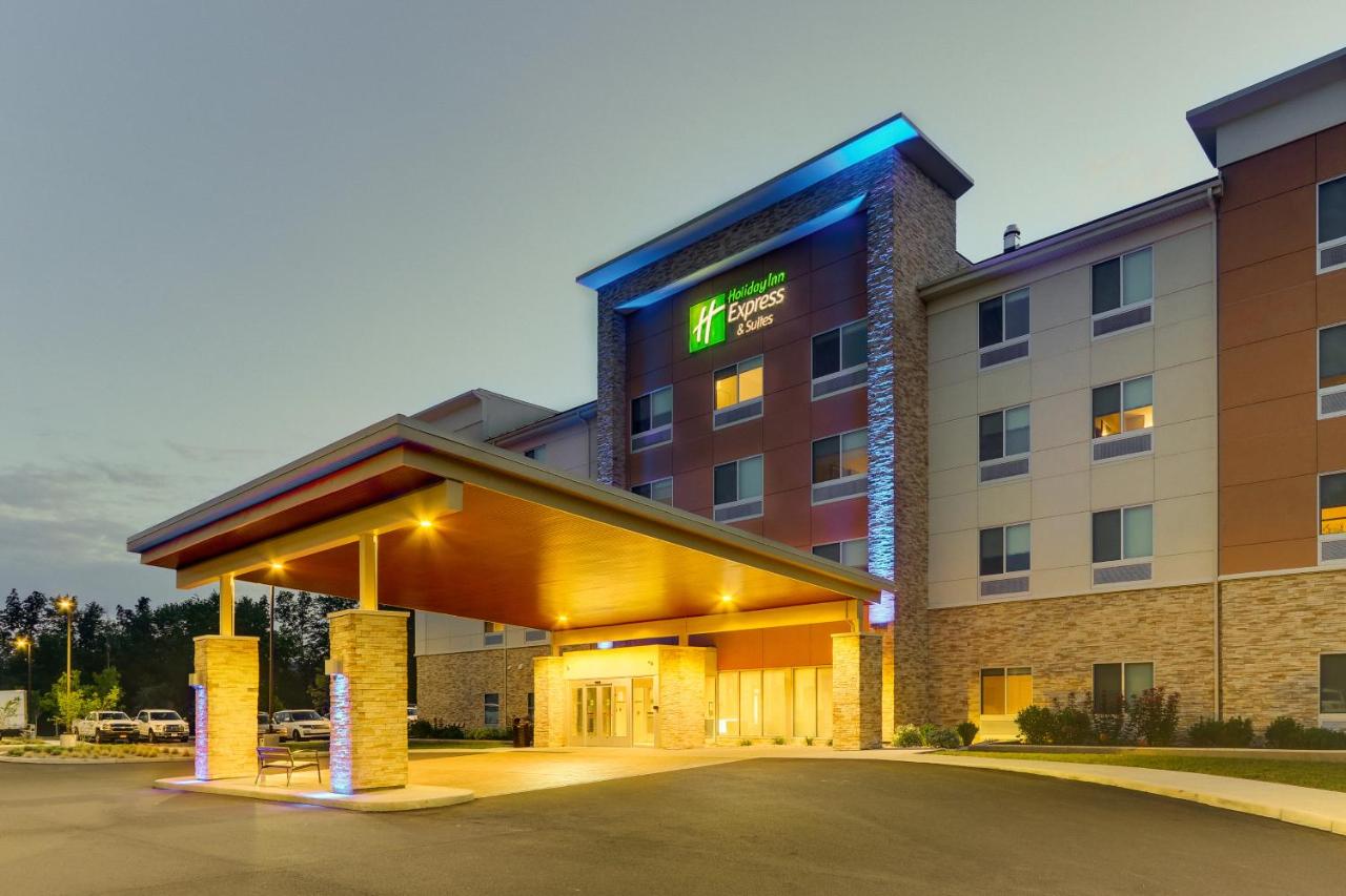 | Holiday Inn Express & Suites - Saugerties - Hudson Valley, an IHG Hotel