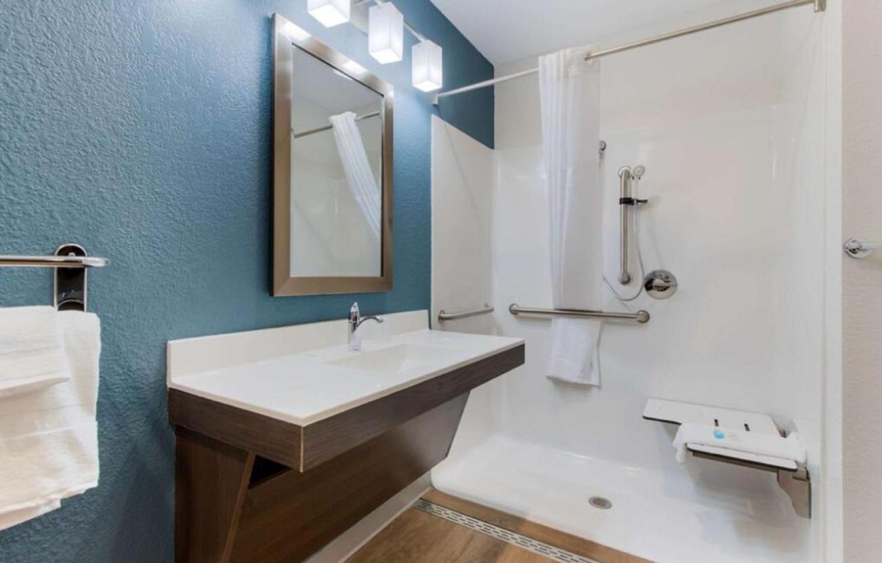 Standard Double Room - Accessible/Non-Smoking at WoodSpring Suites Rockwall-East Dallas