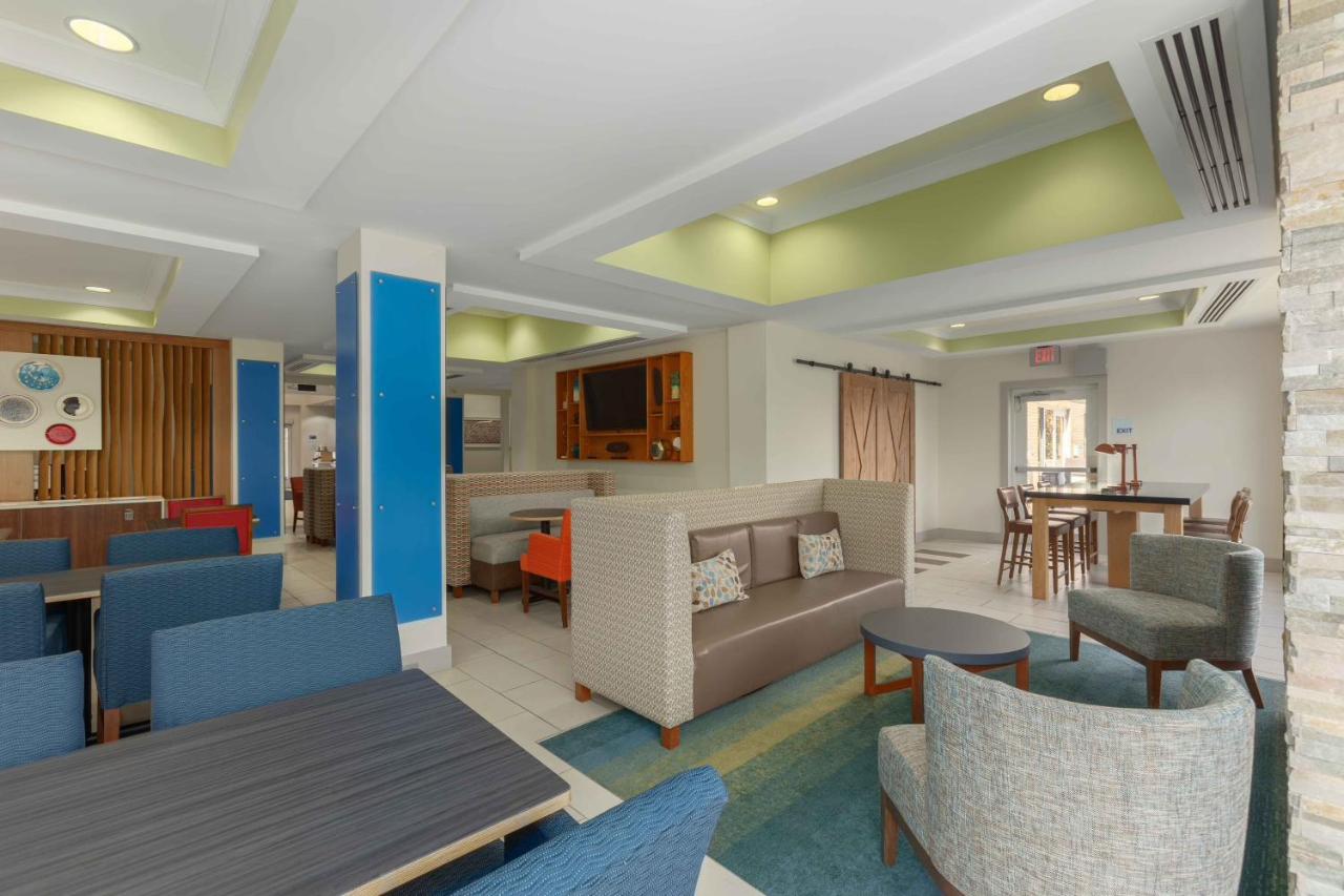 | Holiday Inn Express Hotel & Suites Binghamton University-Vestal, an IHG Hotel