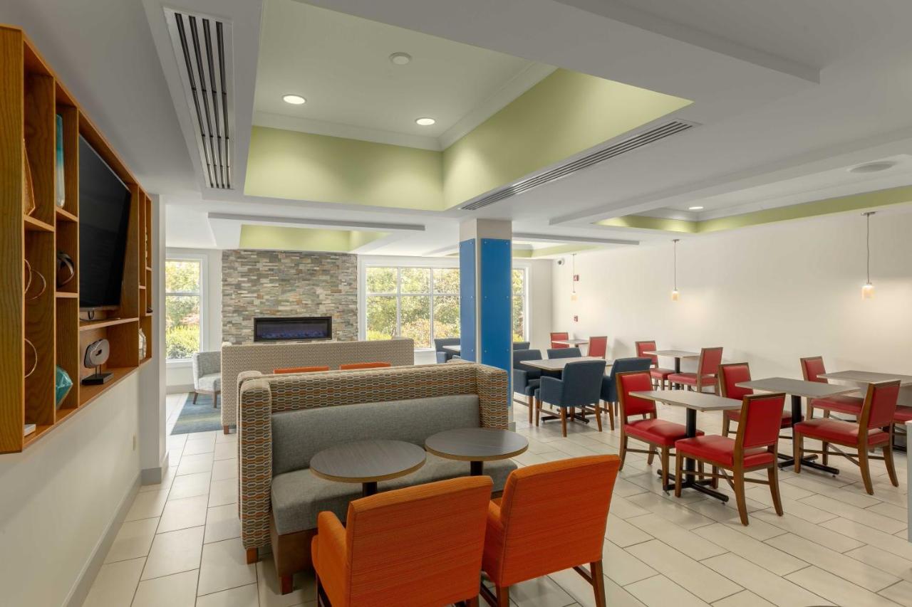 | Holiday Inn Express Hotel & Suites Binghamton University-Vestal, an IHG Hotel