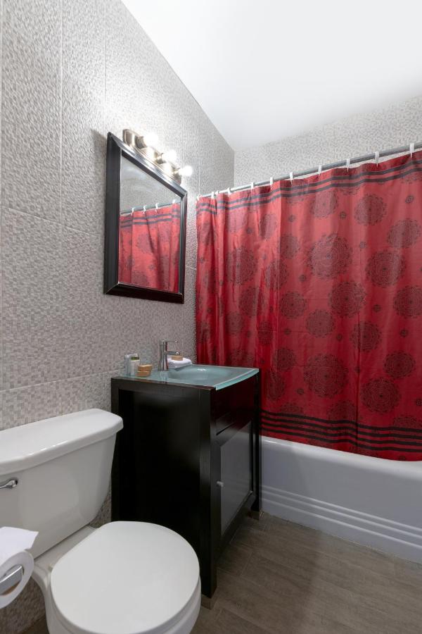 Standard Twin Room (Fully Renovated) at Notebook Miami Beach