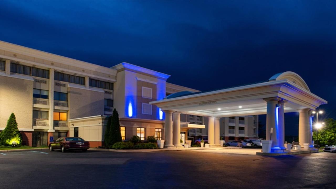 | Holiday Inn Express Cincinnati West, an IHG Hotel