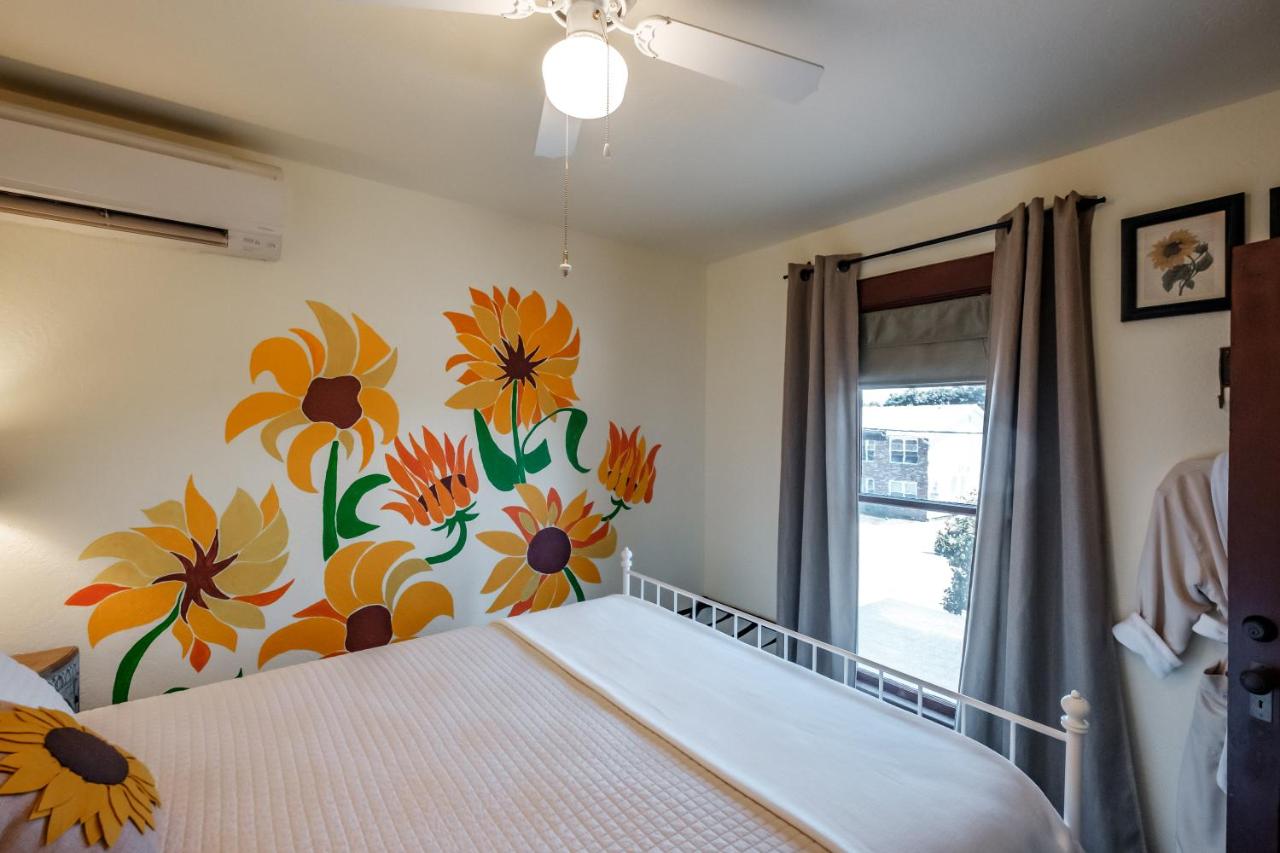  | MaMere's Guest House