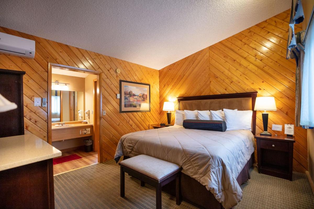 | Ouray Inn