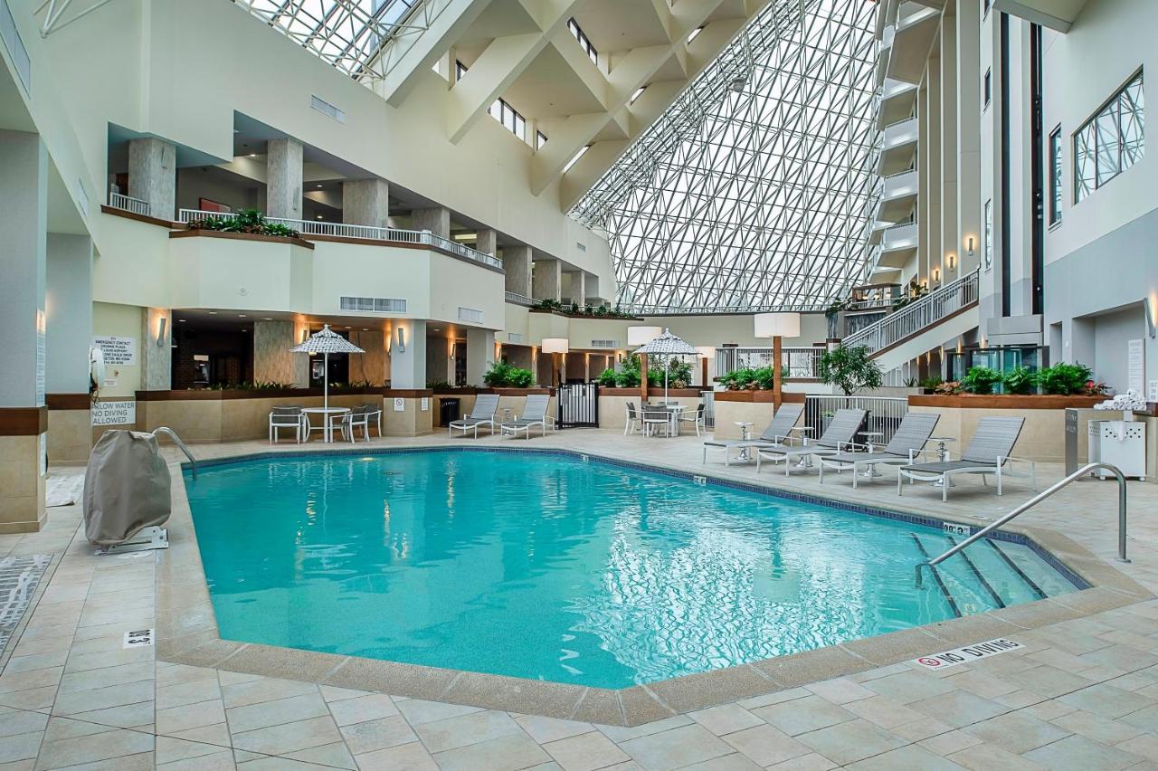 | Crowne Plaza Hotel St. Louis Airport, an IHG Hotel