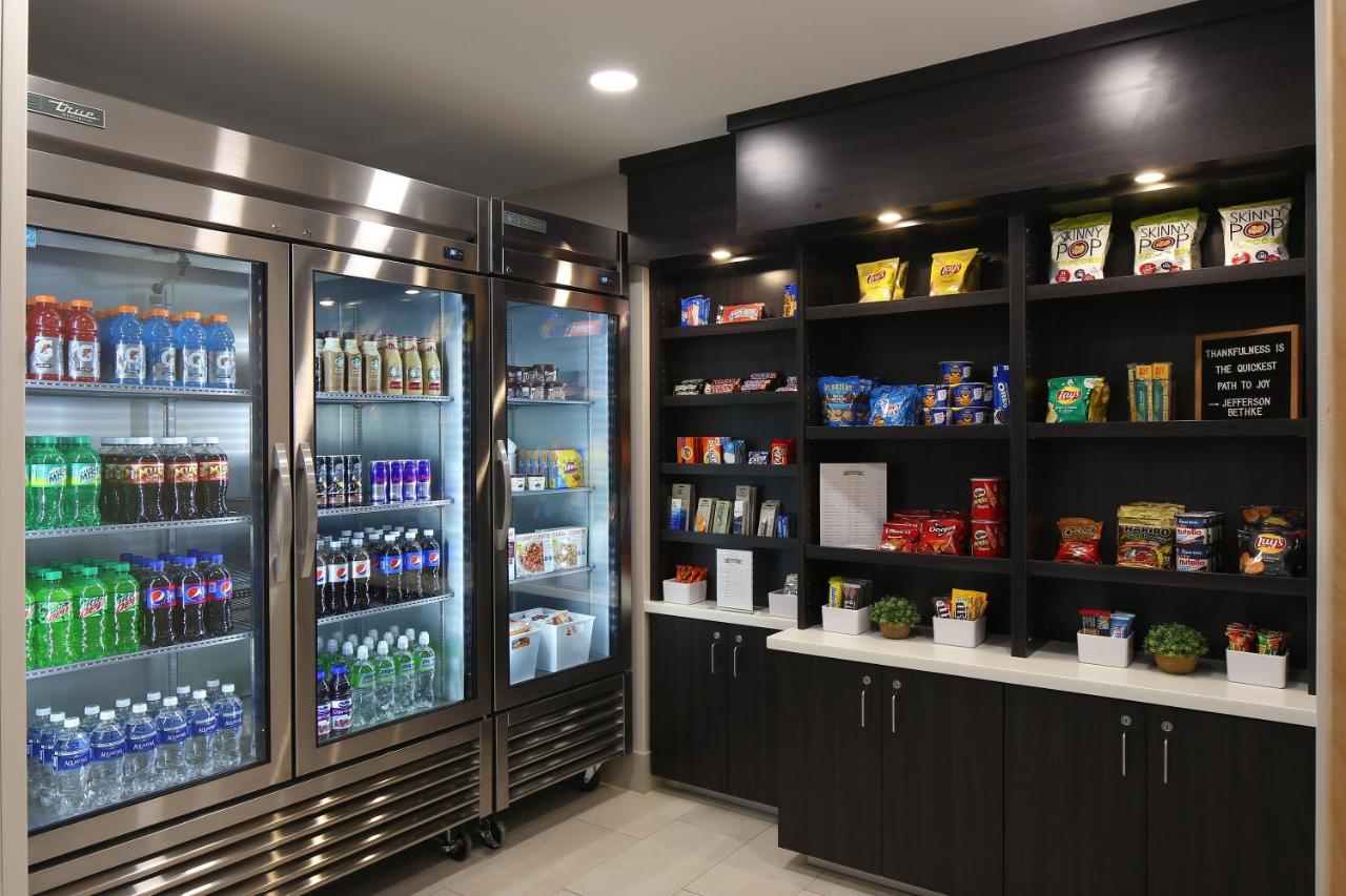 | Holiday Inn Express Grand Rapids Southwest, an IHG Hotel