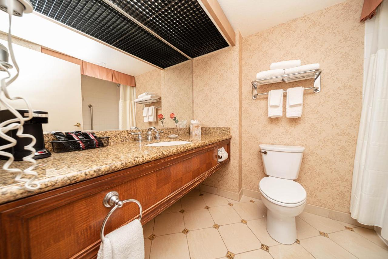Double Room at Reno Suites