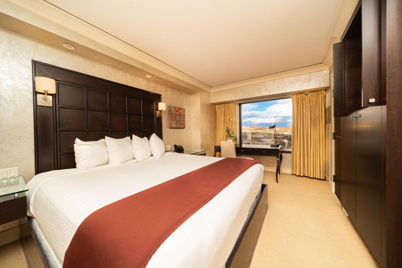 King Suite at Reno Suites