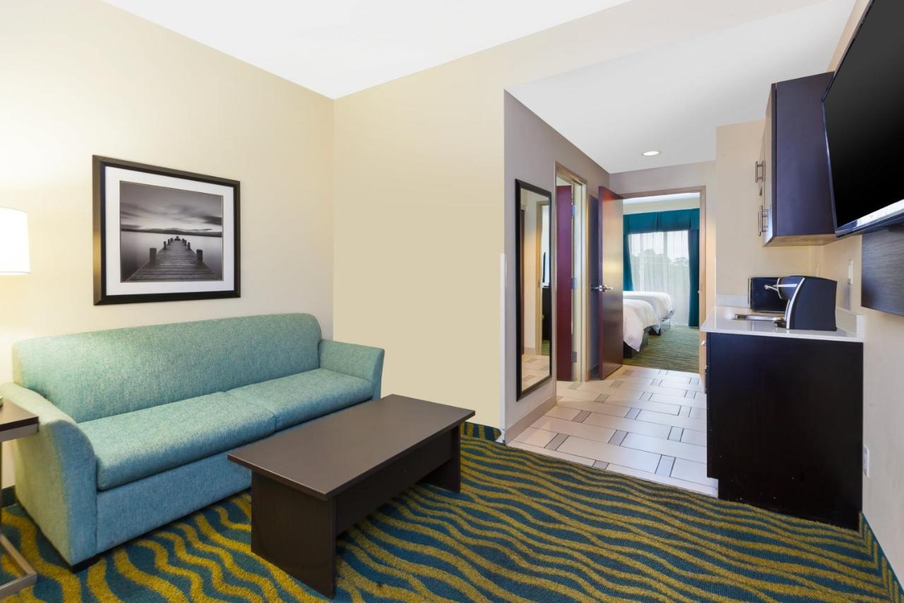  | Holiday Inn Express & Suites Southport - Oak Island Area
