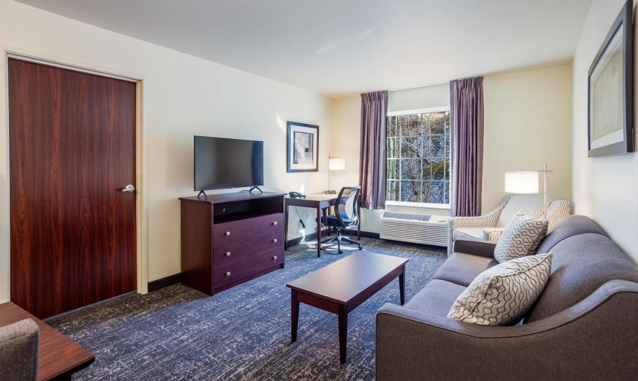 | Cobblestone Inn & Suites - Brookville