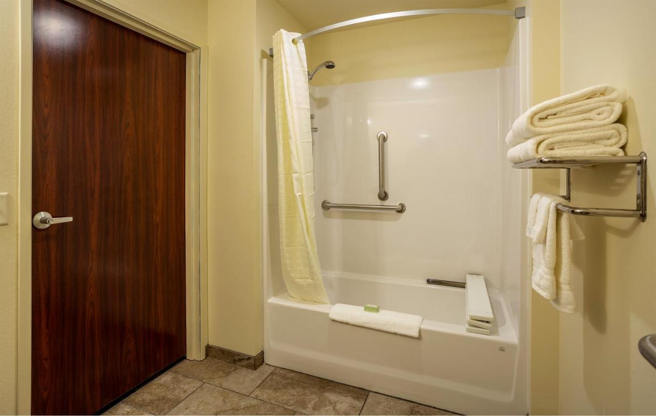 | Cobblestone Inn & Suites - Brookville