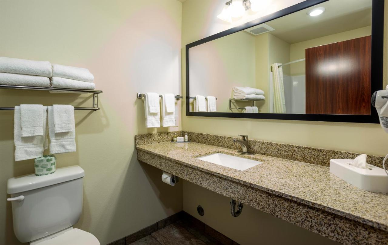 | Cobblestone Inn & Suites - Brookville
