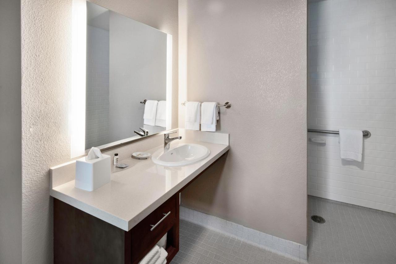 Queen Studio Suite - Mobility Access Roll in Shower/Non-Smoking at Staybridge Suites Irvine-John Wayne Airport by IHG