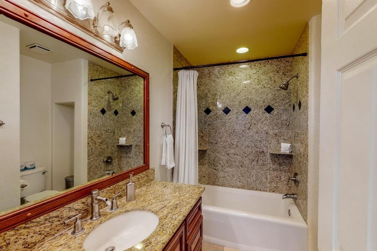 | Villa Swaziland - Luxury with Pool