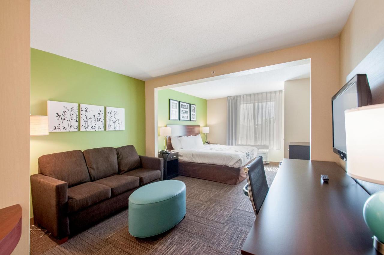 King Room - Accessible/Non-Smoking at Sleep Inn & Suites Dover University Area