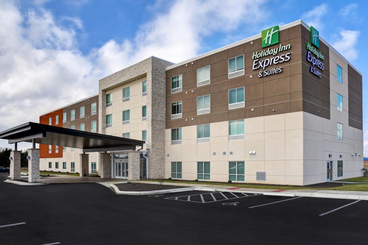 | Holiday Inn Express & Suites - Ottawa, an IHG Hotel