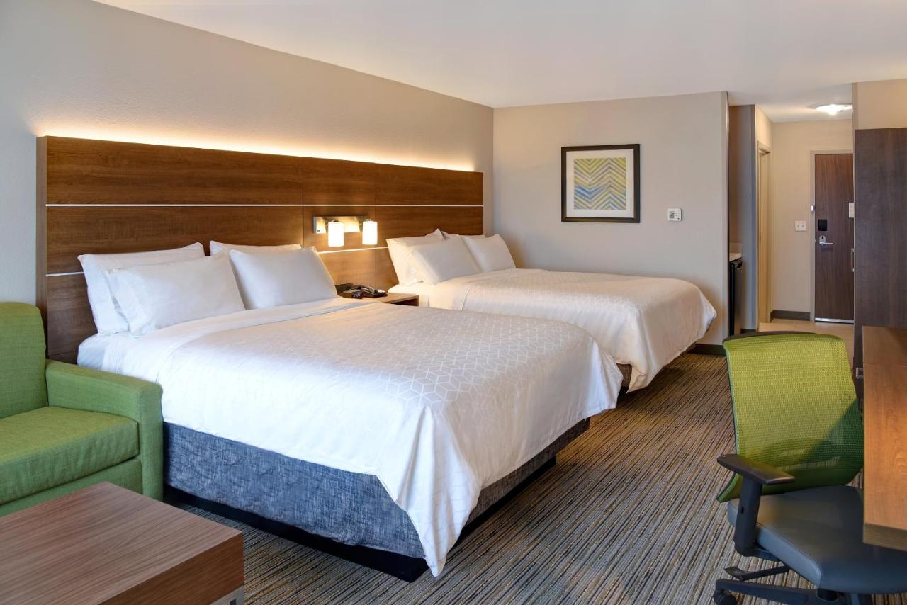 | Holiday Inn Express & Suites - Ottawa, an IHG Hotel