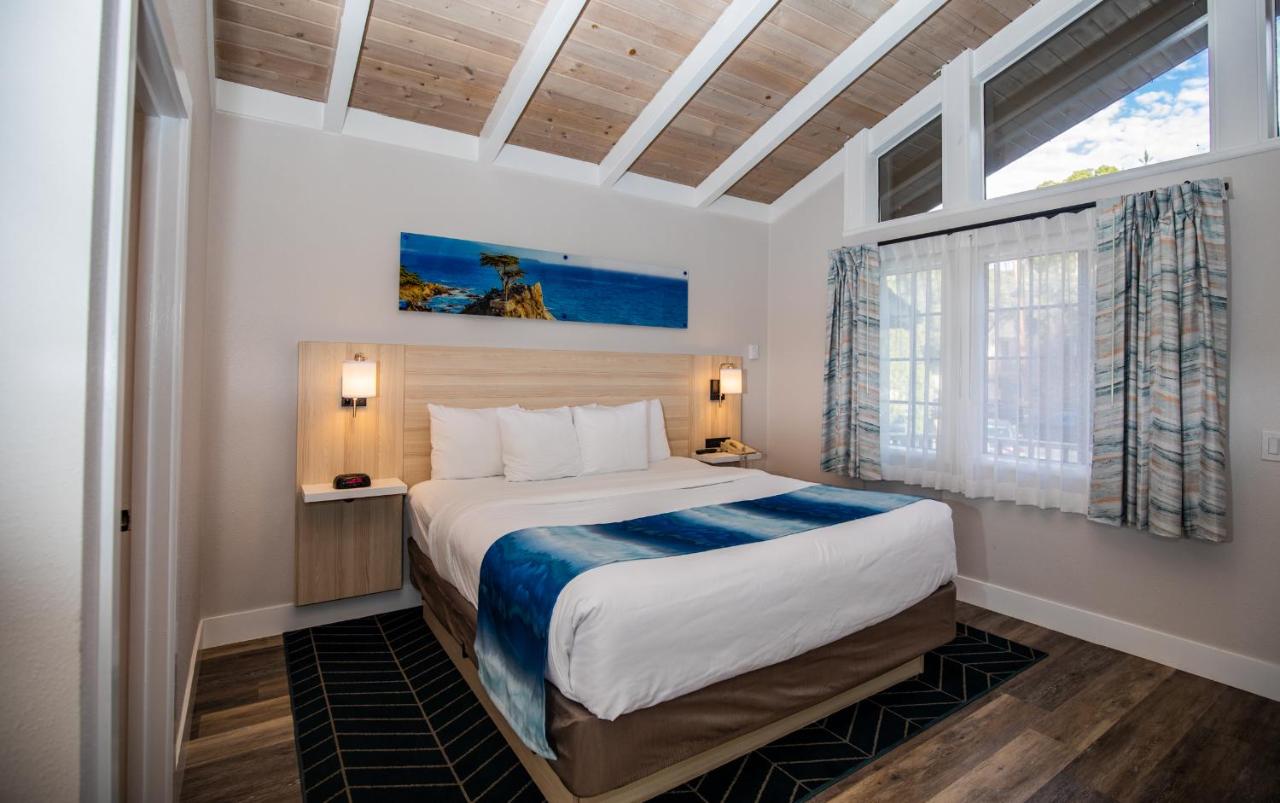 | Comfort Inn Carmel By the Sea