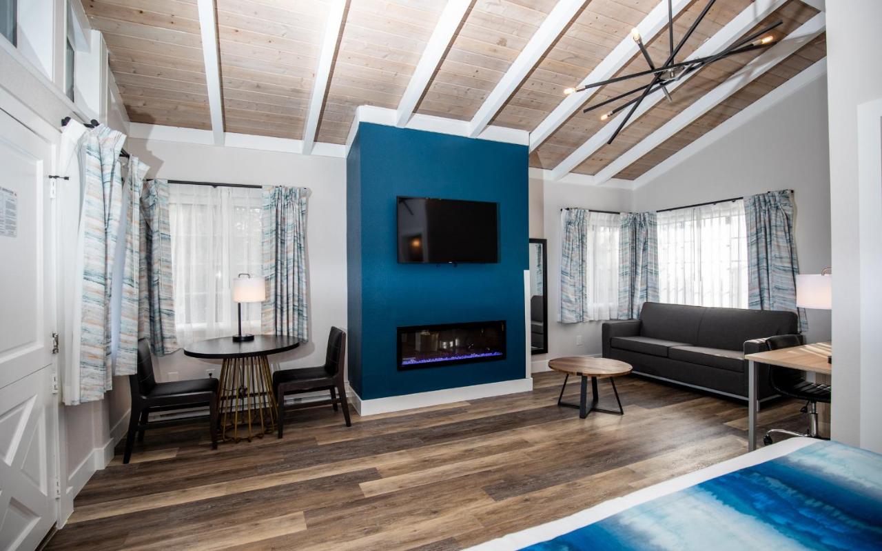 | Comfort Inn Carmel By the Sea