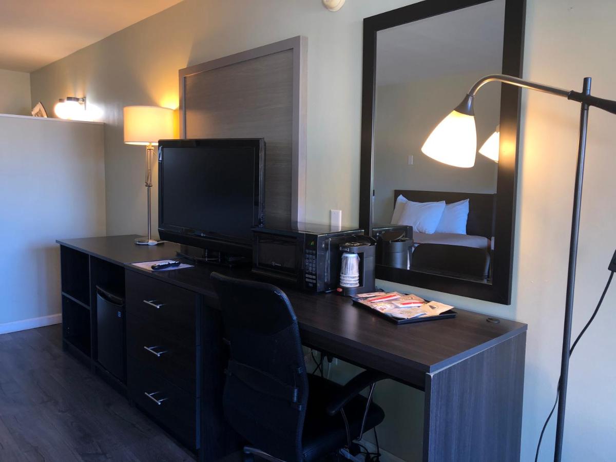 | Hotel Elevation