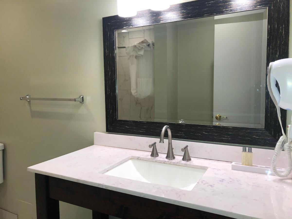 | Hotel Elevation