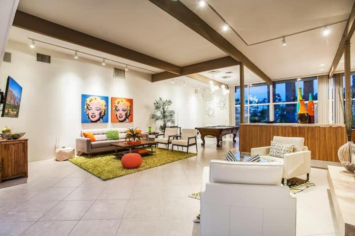 | Villa Collins Hideaway