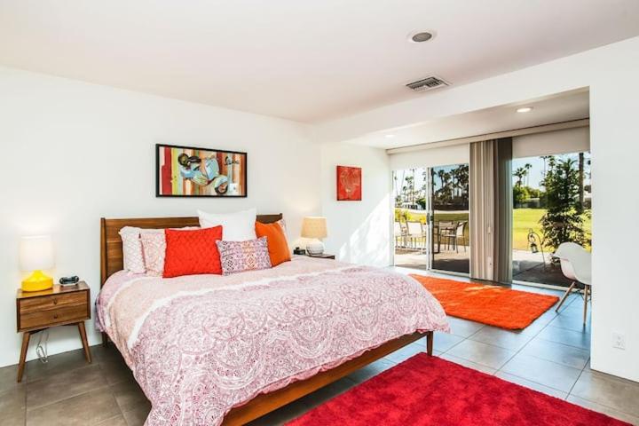 | Villa Collins Hideaway