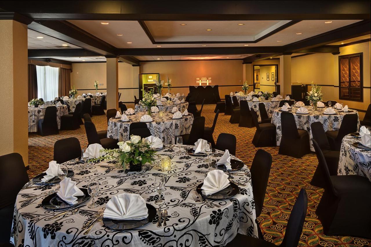  | Whispering Woods Hotel & Conference Center
