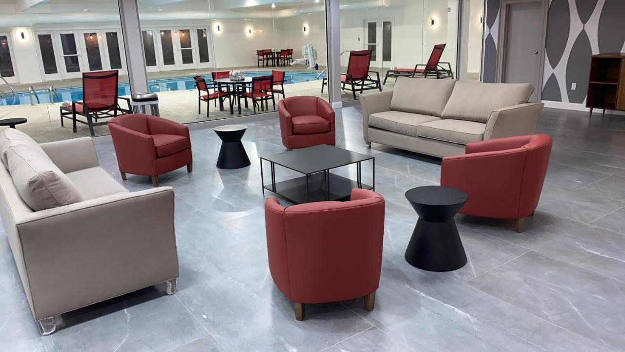 | Ramada by Wyndham Windsor Locks