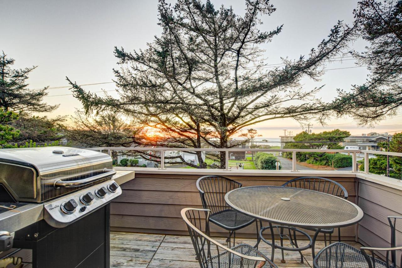 Ocean View 2 room/loft condominium - 1.5 miles south of The Waves at The Waves