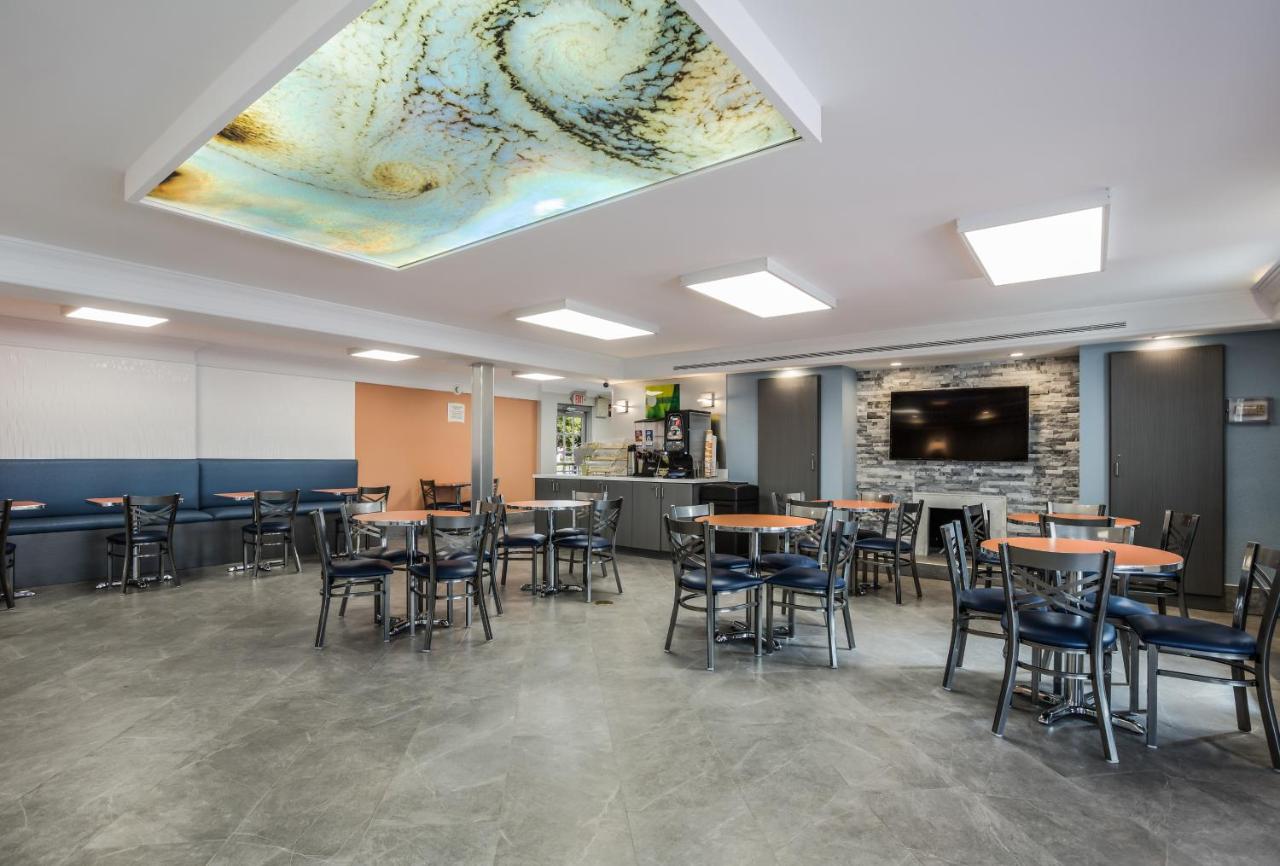  | Quality Inn -Hampton Coliseum Convention Center