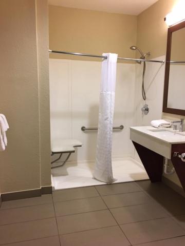 King Room - Accessible/Non-Smoking at Comfort Inn Early Brownwood