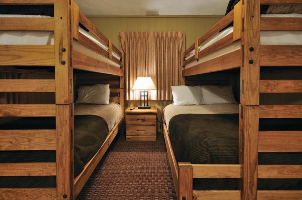| Shawnee Lodge & Conference Center