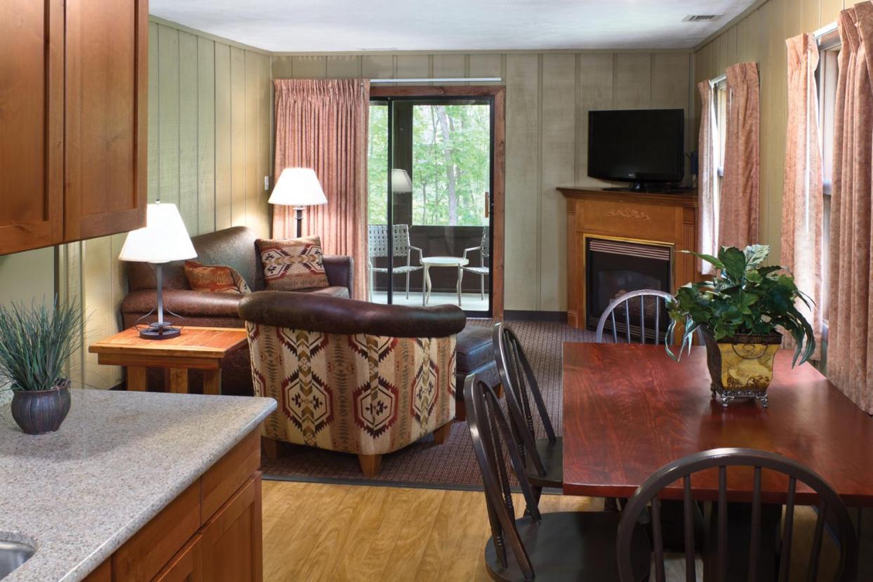 | Shawnee Lodge & Conference Center